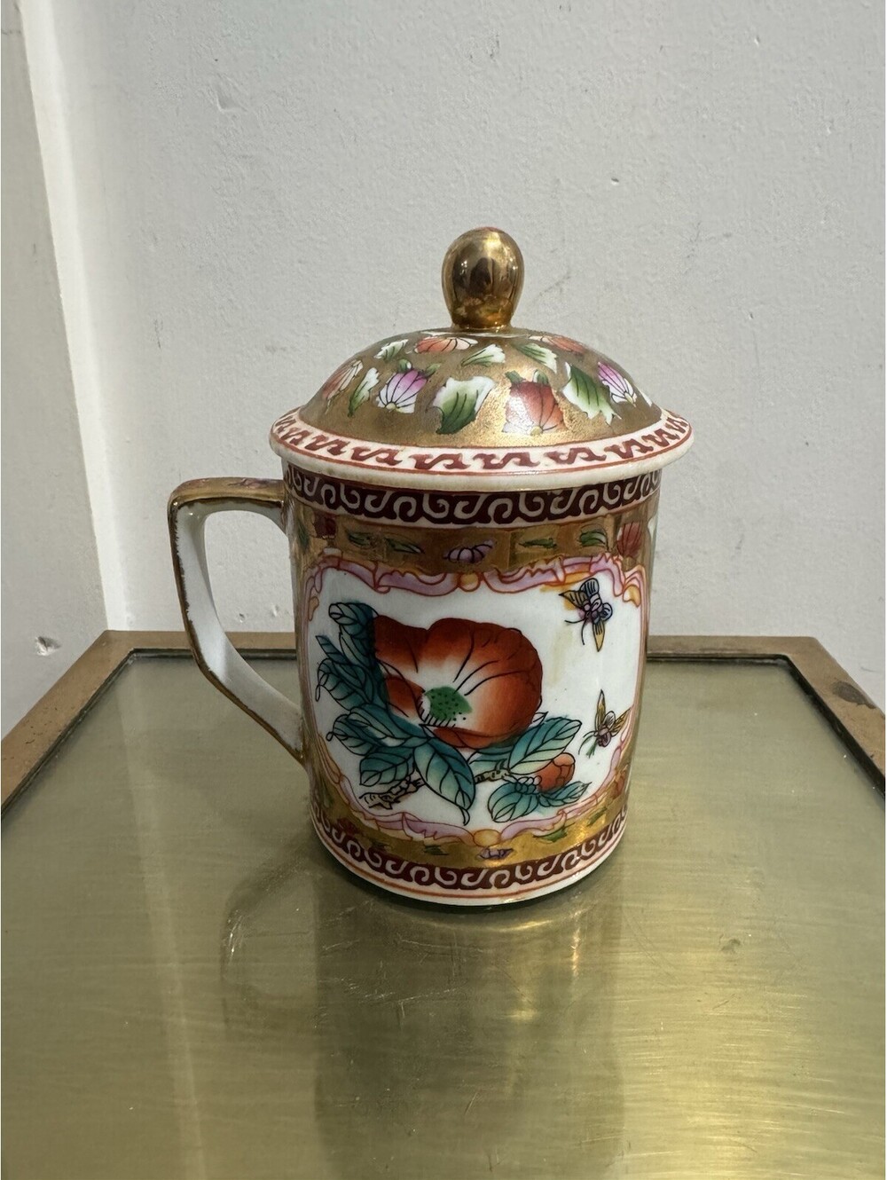 Vintage Chinese Floral Lidded Porcelain Mug with Gold Accents - Picture 3 of 9
